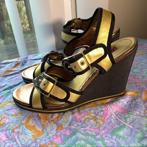 Betsy Johnson black and gold wedged heels 7 winter holiday dance